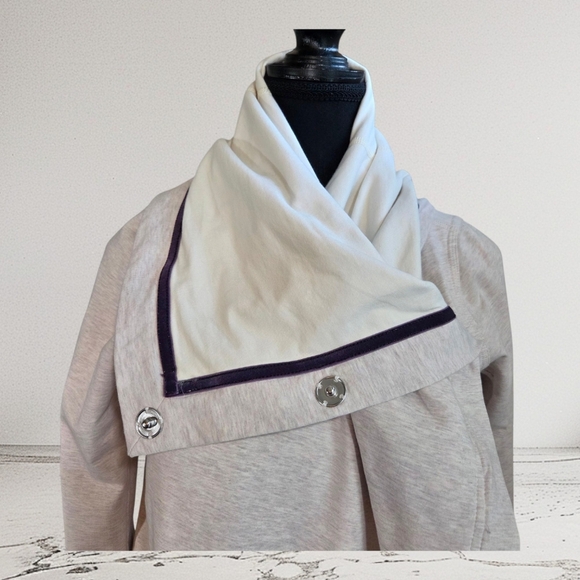 lululemon athletica Cream and Purple That's A Wrap Jacket Size 8   No Size Tag - Picture 2 of 7